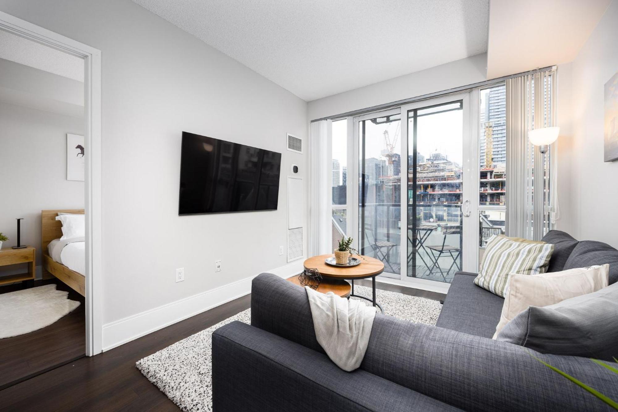 Dwtn Condo Near Cn Tower! W/ Free Parking トロント エクステリア 写真